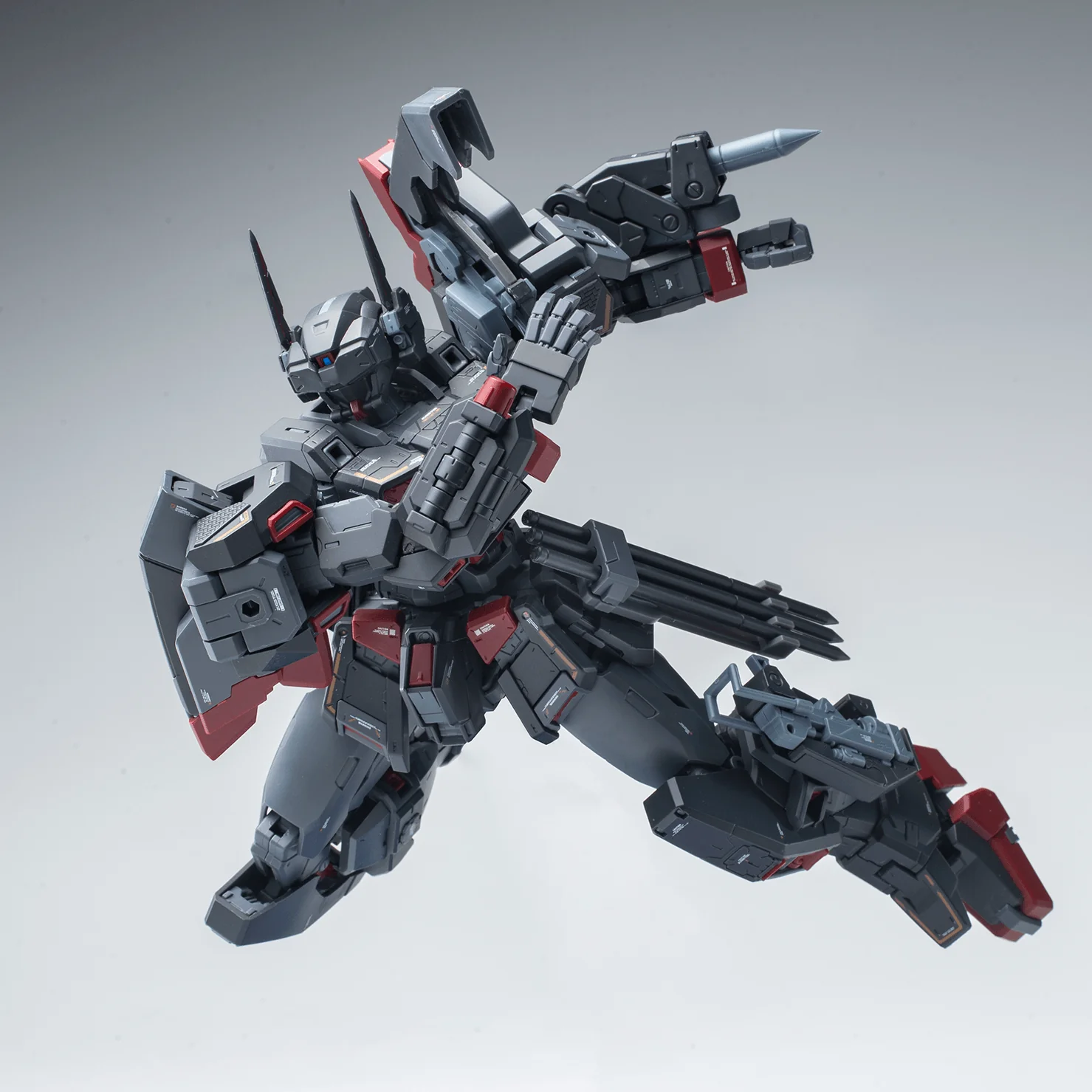 RB08-XR Famine the Third Horsemen of the Apocalypse 1/100 Scale Model Kit - Image 10