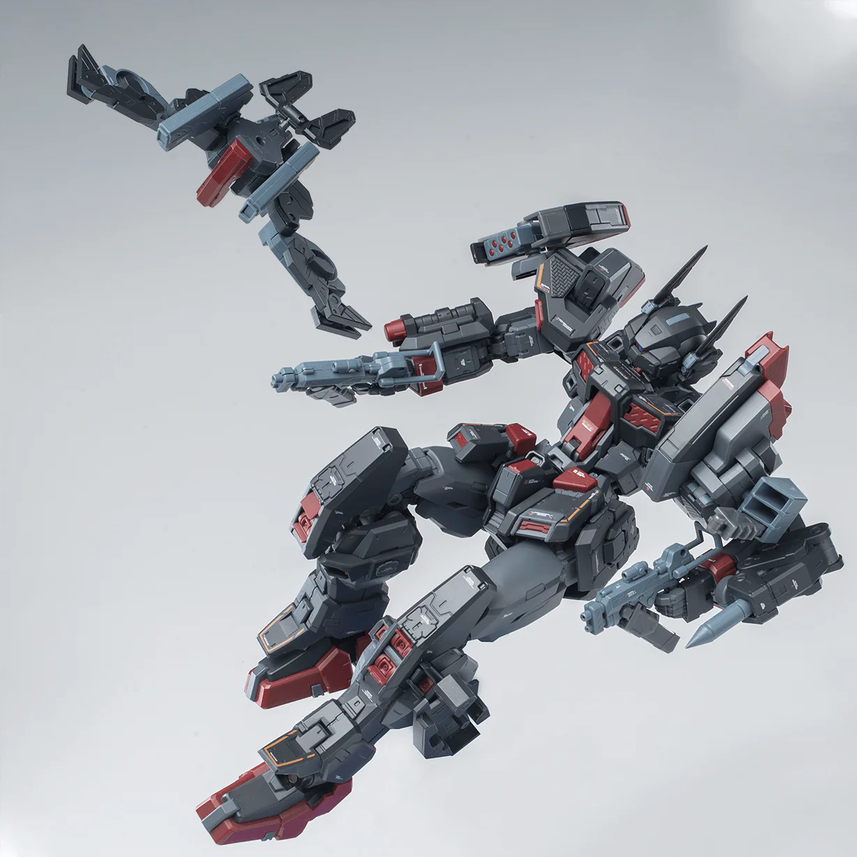 RB08-XR Famine the Third Horsemen of the Apocalypse 1/100 Scale Model Kit - Image 6