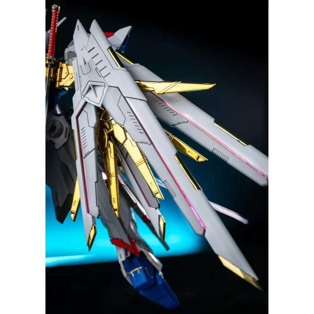Red Lotus 1/100 Proud Defender (White Ver.) - Image 12