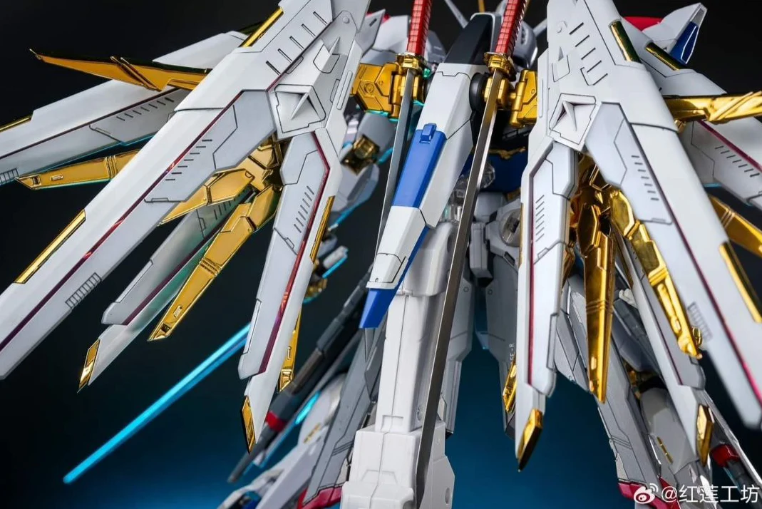 Red Lotus 1/100 Proud Defender (White Ver.) - Image 13