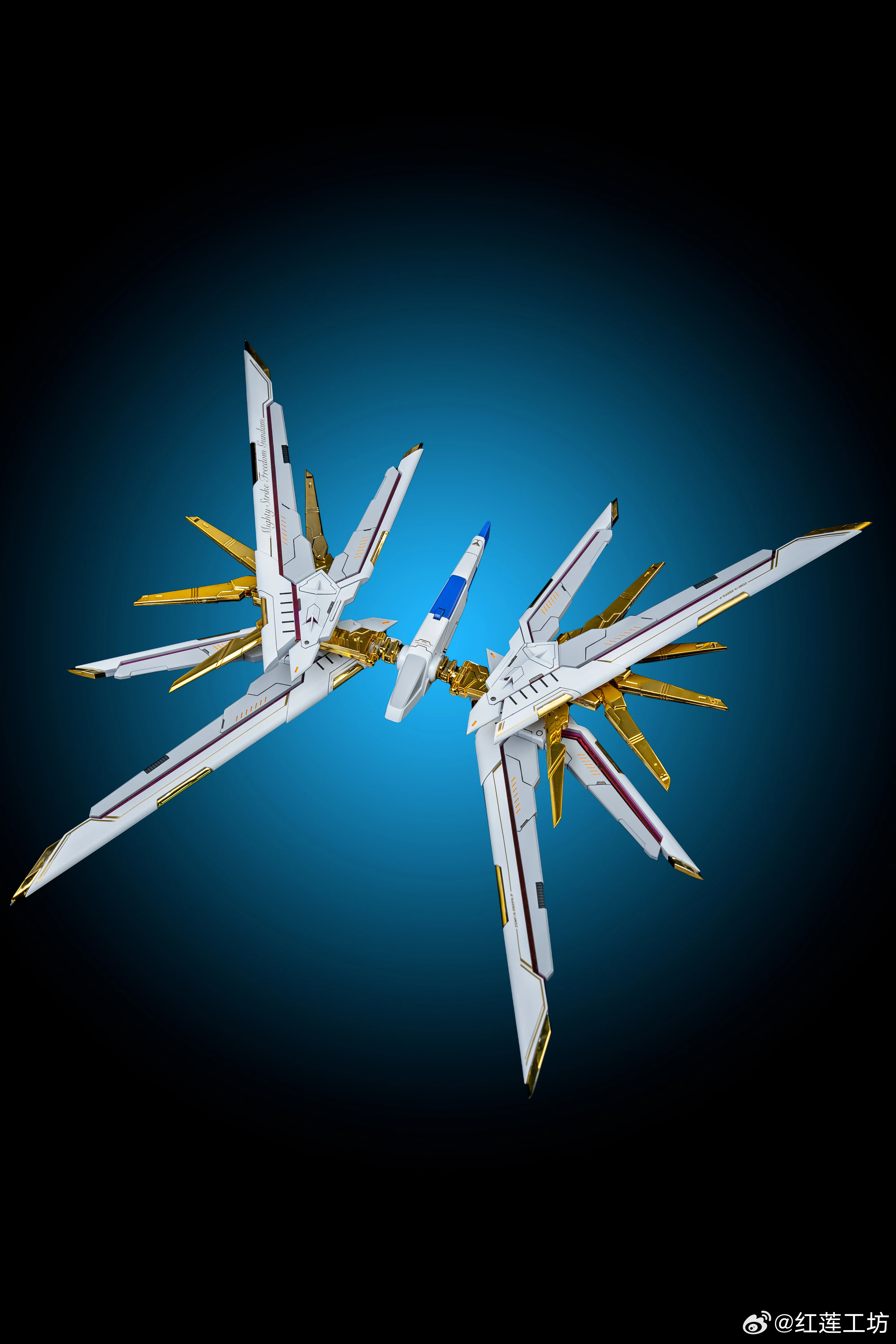 Red Lotus 1/100 Proud Defender (White Ver.) - Image 2