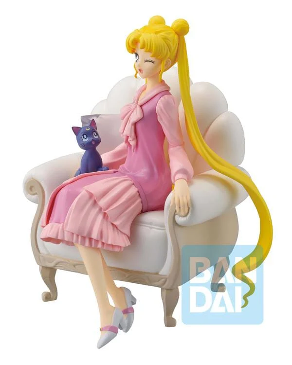 Sailor Moon Cosmos Ichibansho Usagi & Luna (Antique Style) Figure - Image 4