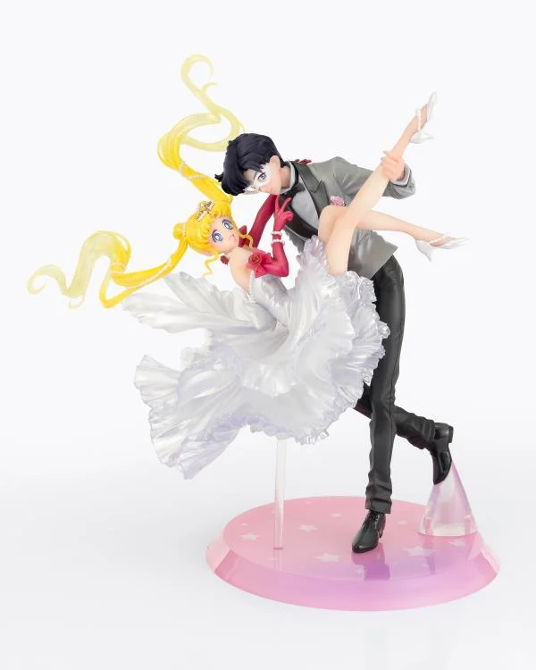 Sailor Moon FiguartsZERO Chouette Usagi and Tuxedo Mask (Moonlight Glow Edition) - Image 3