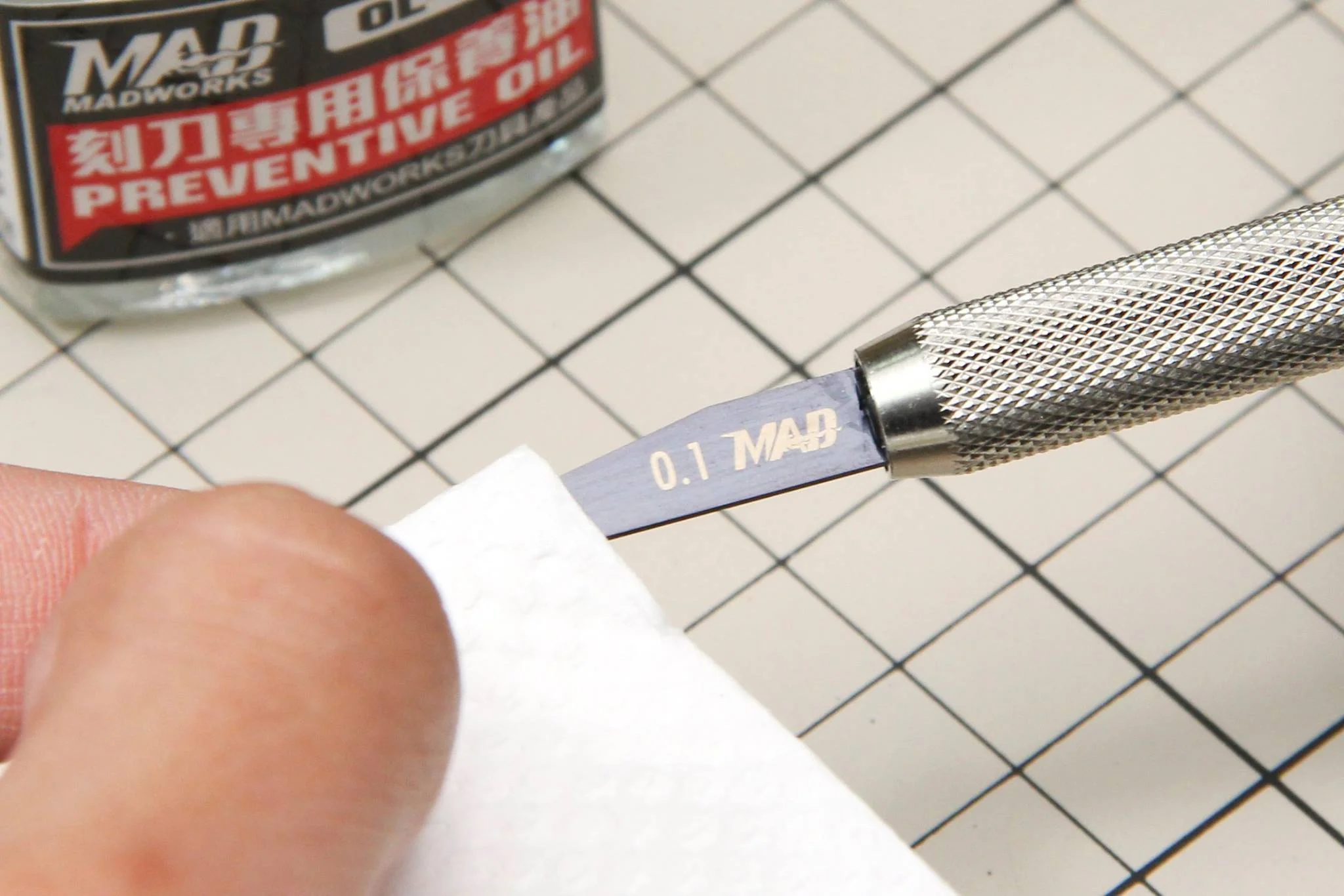 Scribing Blade Protection Oil - Image 3