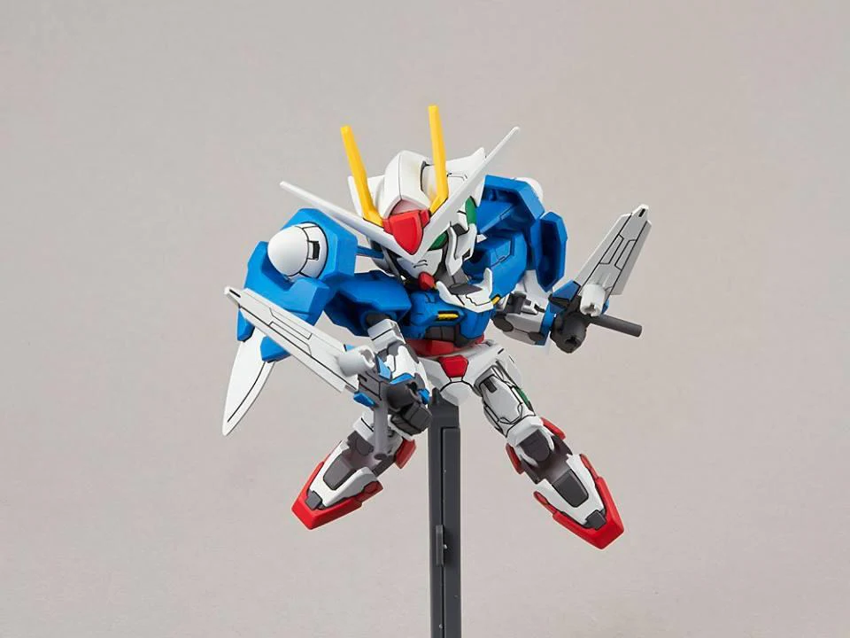 SD EX-Standard 008 00 Gundam Model Kit - Image 3