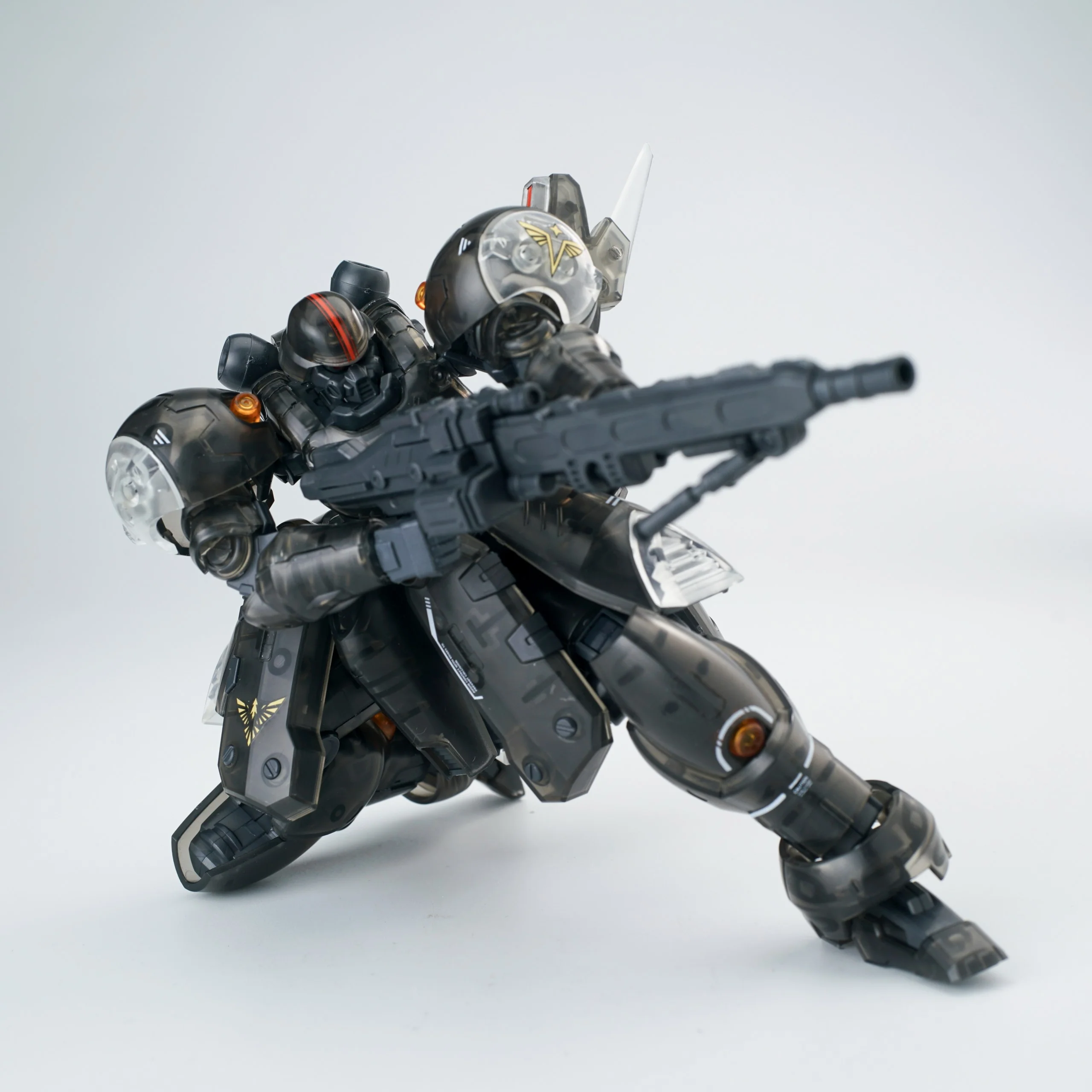 Ultra Action Trooper Series ZA-11PS Zyklon (Transparent Black Ver.) 1/144 Scale Model Kit - Image 4