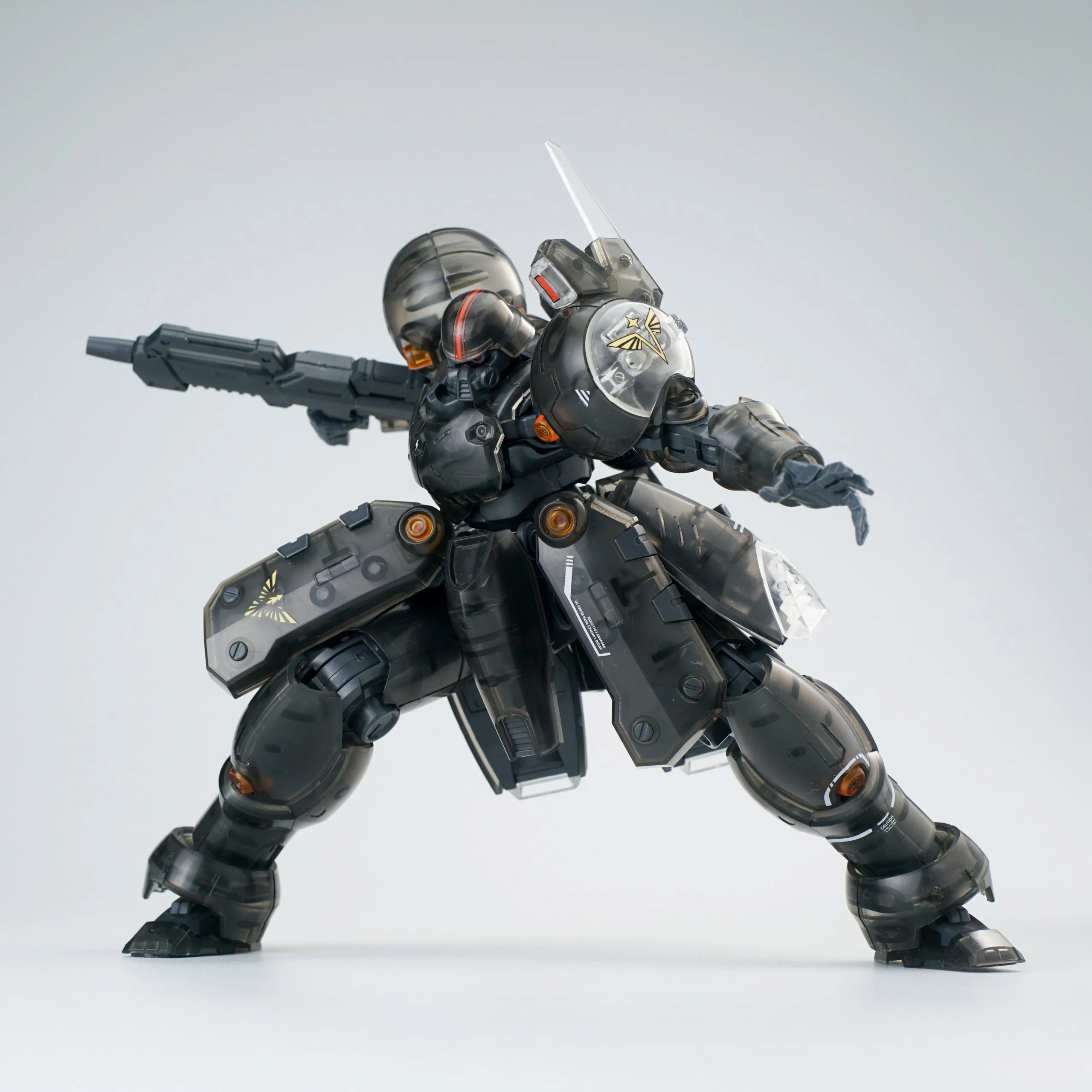 Ultra Action Trooper Series ZA-11PS Zyklon (Transparent Black Ver.) 1/144 Scale Model Kit - Image 6