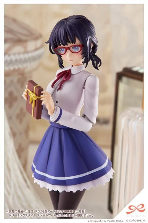 Sousai Shojo Teien St. Iris Girl's High School Winter Clothes Ritsuka Saeki (Dreaming Style Snow White Ver.) 1/10 Scale Model Kit - Image 11