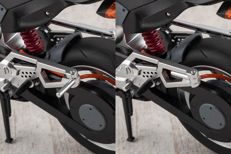 Sousai Shoujo Teien Extreme Sports Bike (2nd Color) 1/10 Scale Model Kit - Image 11
