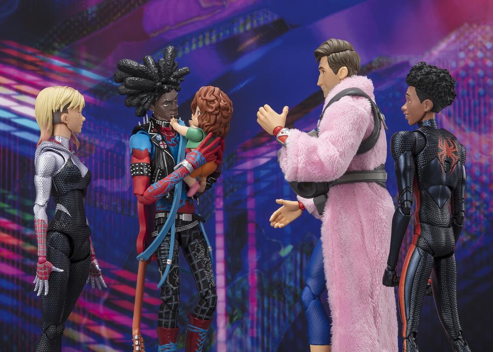 Spider-Man Across the Spider-Verse S.H.Figuarts Peter B. Parker & Mayday Parker Action Figure - Image 12