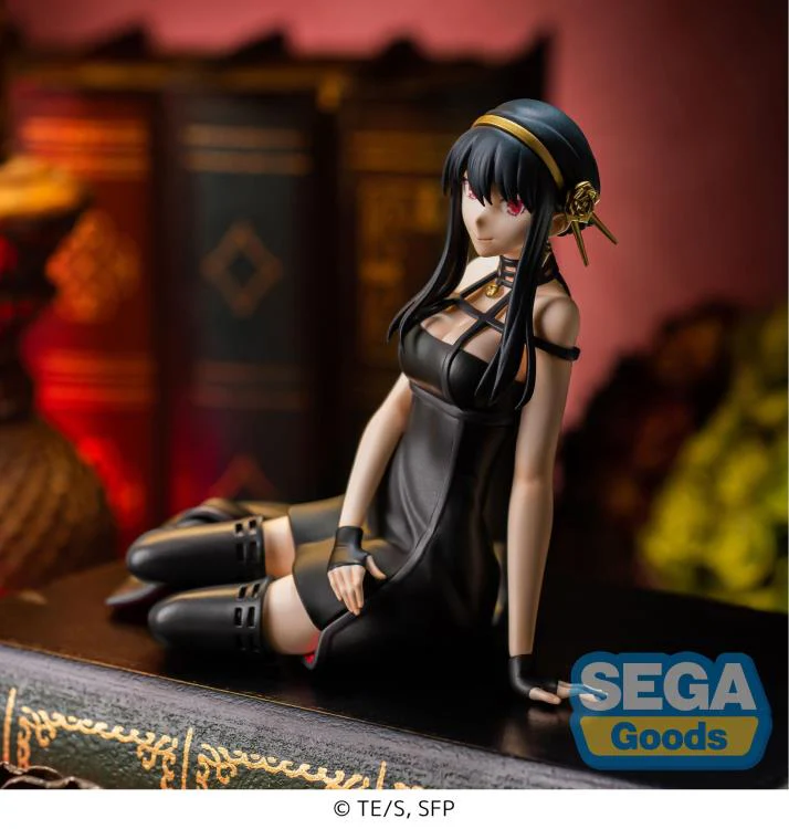 Spy x Family Yor Forger Premium Perching Figure - Image 8
