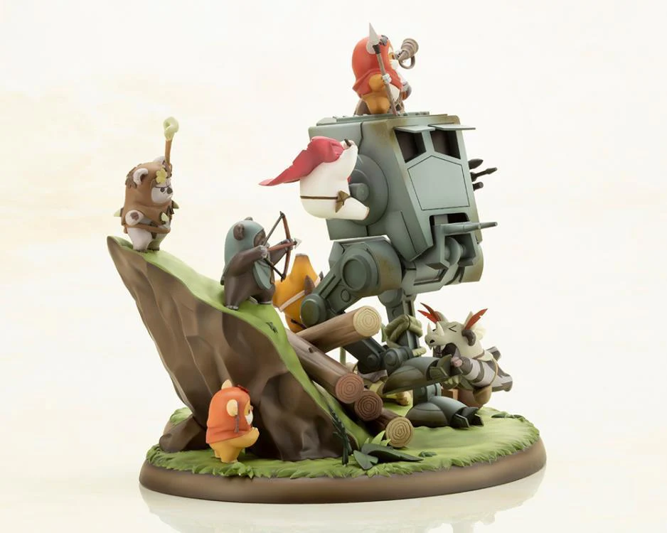 Star Wars ArtFX Artist Series Battle of Endor The Little Rebels Statue - Image 8