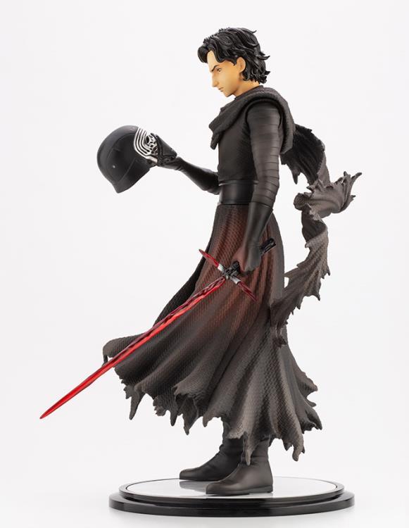 Star Wars ArtFX Kylo Ren (Cloaked in Shadows) Statue - Image 3