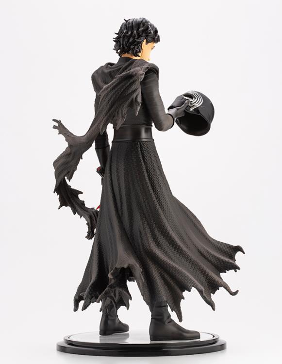 Star Wars ArtFX Kylo Ren (Cloaked in Shadows) Statue - Image 6