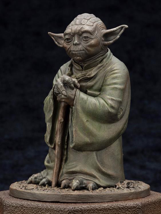 Star Wars The Empire Strikes Back Yoda Fountain Limited Edition Statue - Image 10