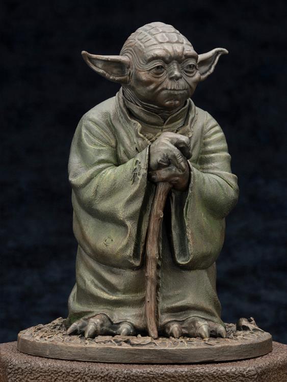 Star Wars The Empire Strikes Back Yoda Fountain Limited Edition Statue - Image 12
