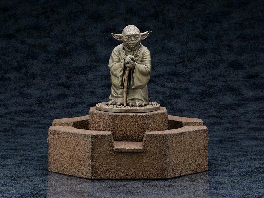 Star Wars The Empire Strikes Back Yoda Fountain Limited Edition Statue - Image 2