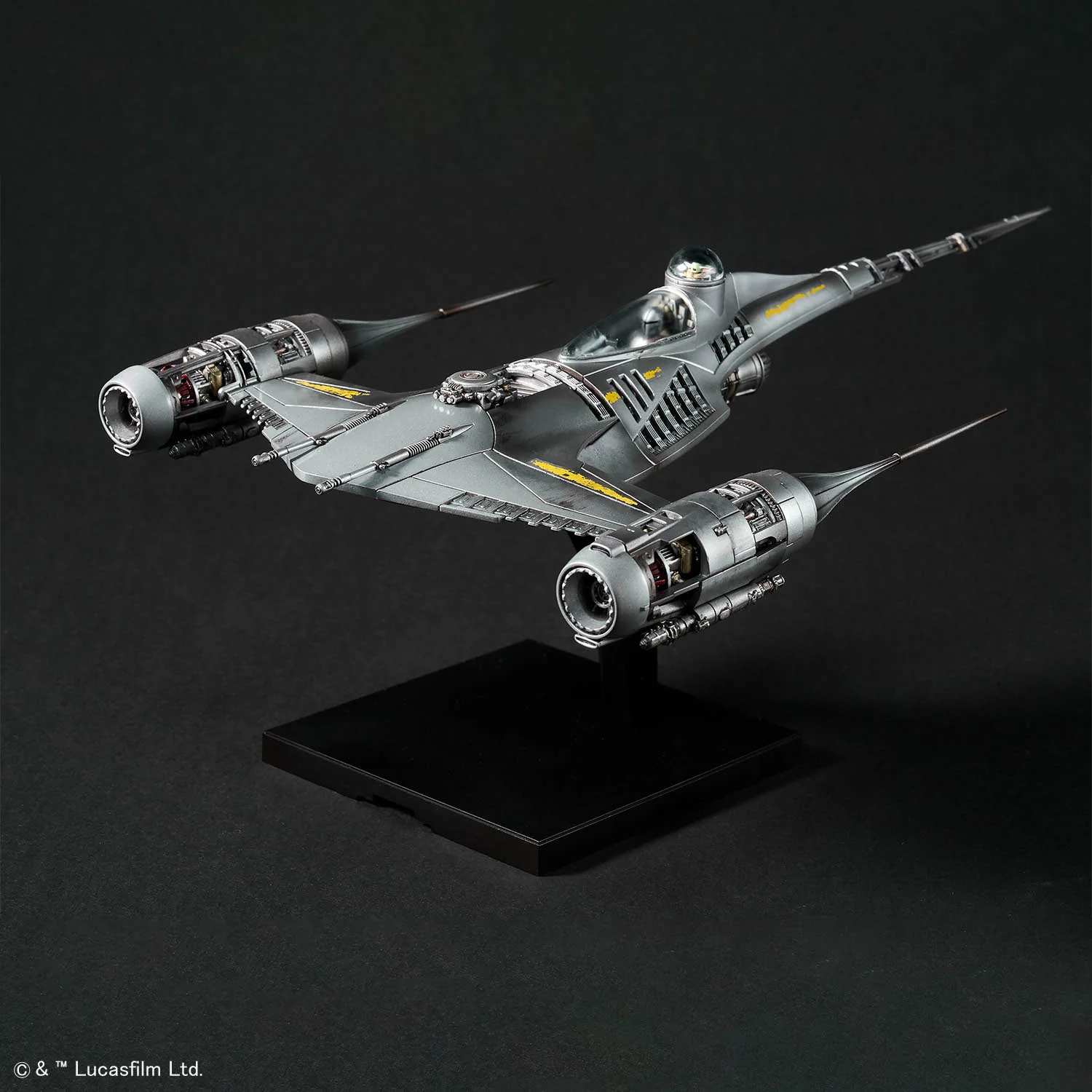 Star Wars The Mandalorian Mandalorian N-1 Starfighter 1/48 Scale Model Kit - Image 3