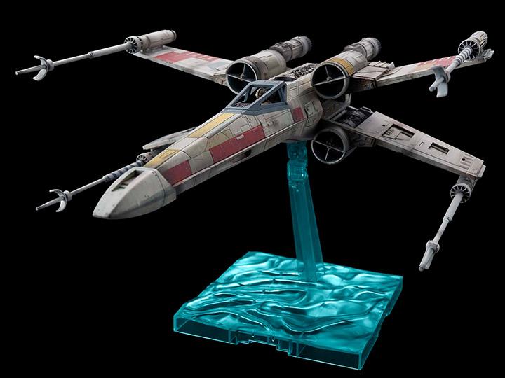 Star Wars X-Wing Starfighter Red 5 (Rise of Skywalker) 1/72 Scale Model Kit - Image 2