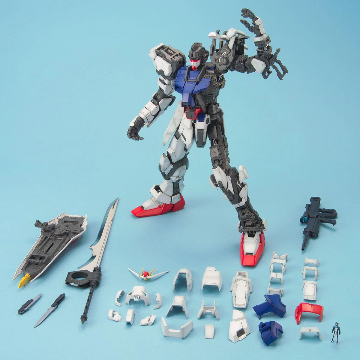 PG 1/60 Strike Gundam - Image 7