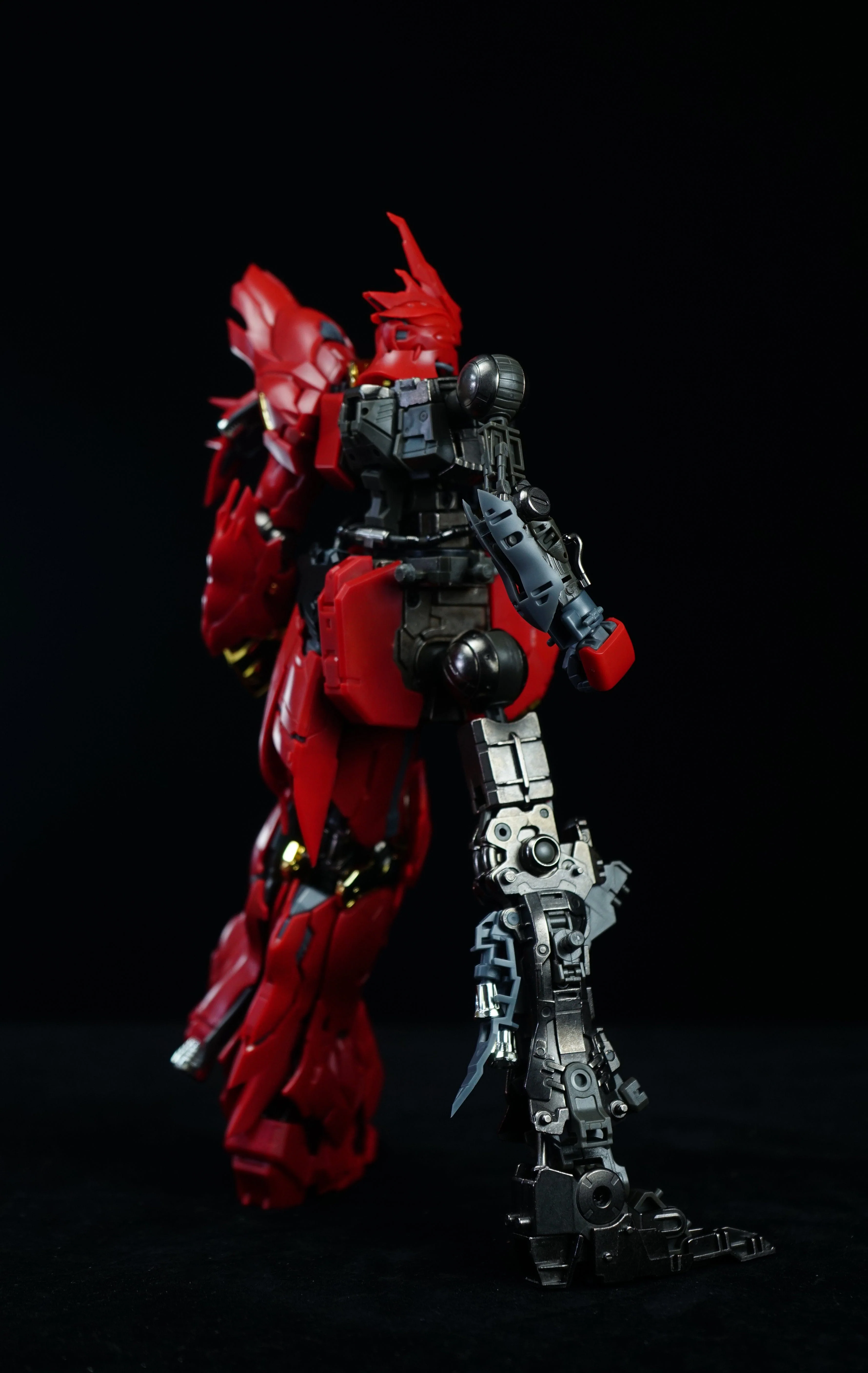 Tiechuang Model 1/100 Alloy Frame Model Kit for MSN-06S Gundam Sinanju - Image 3