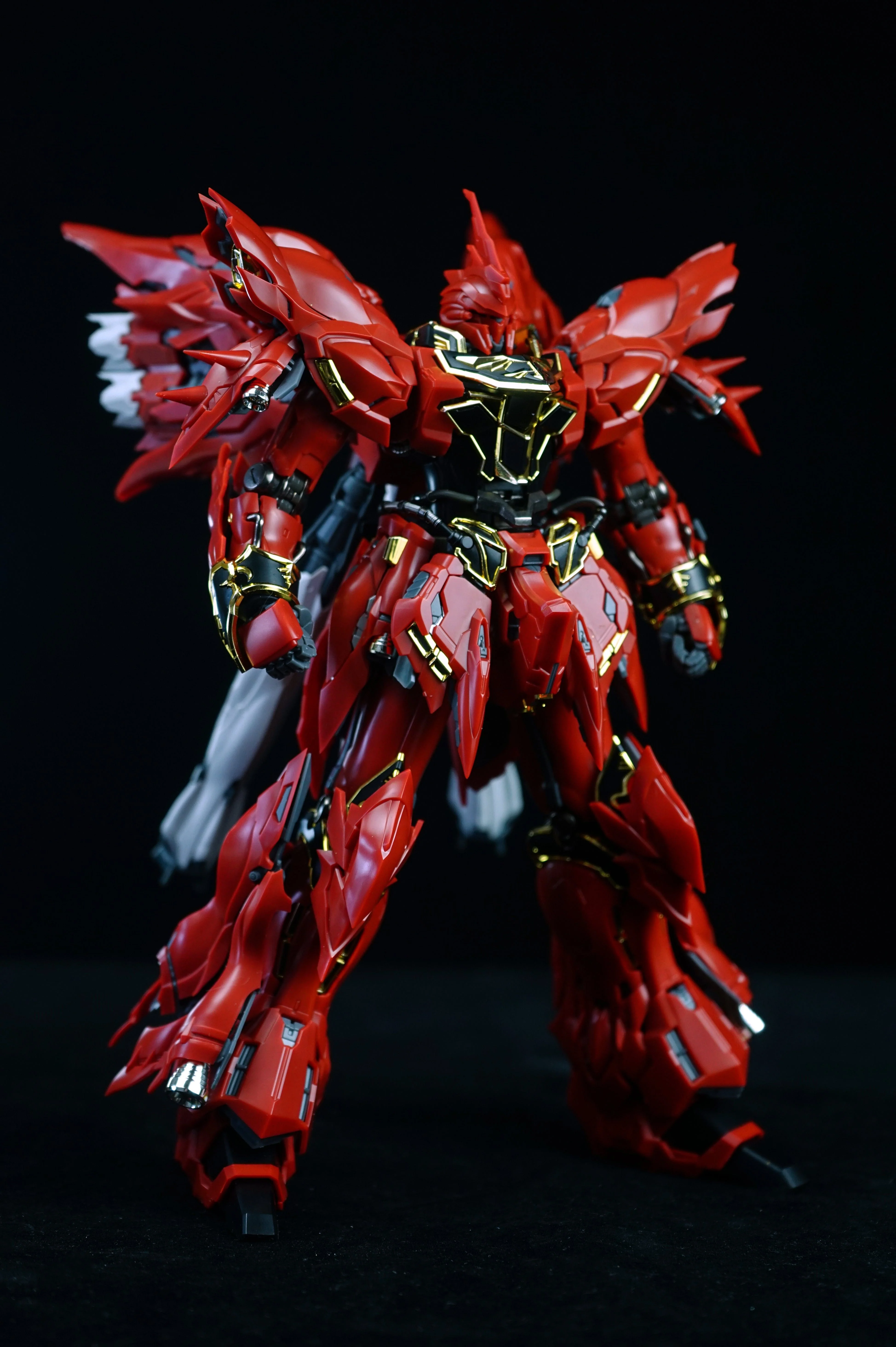 Tiechuang Model 1/100 Alloy Frame Model Kit for MSN-06S Gundam Sinanju - Image 6