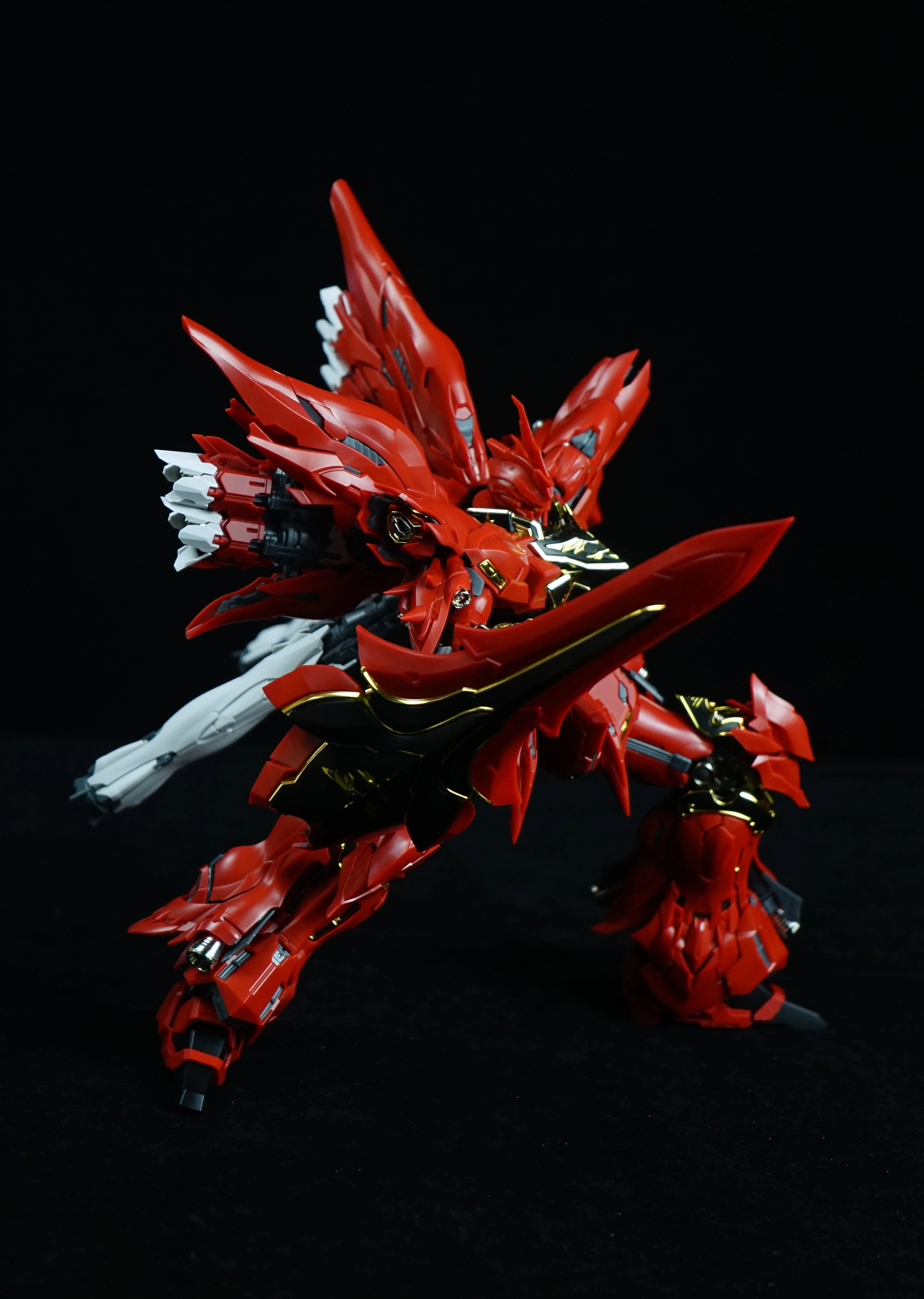 Tiechuang Model 1/100 Alloy Frame Model Kit for MSN-06S Gundam Sinanju - Image 8