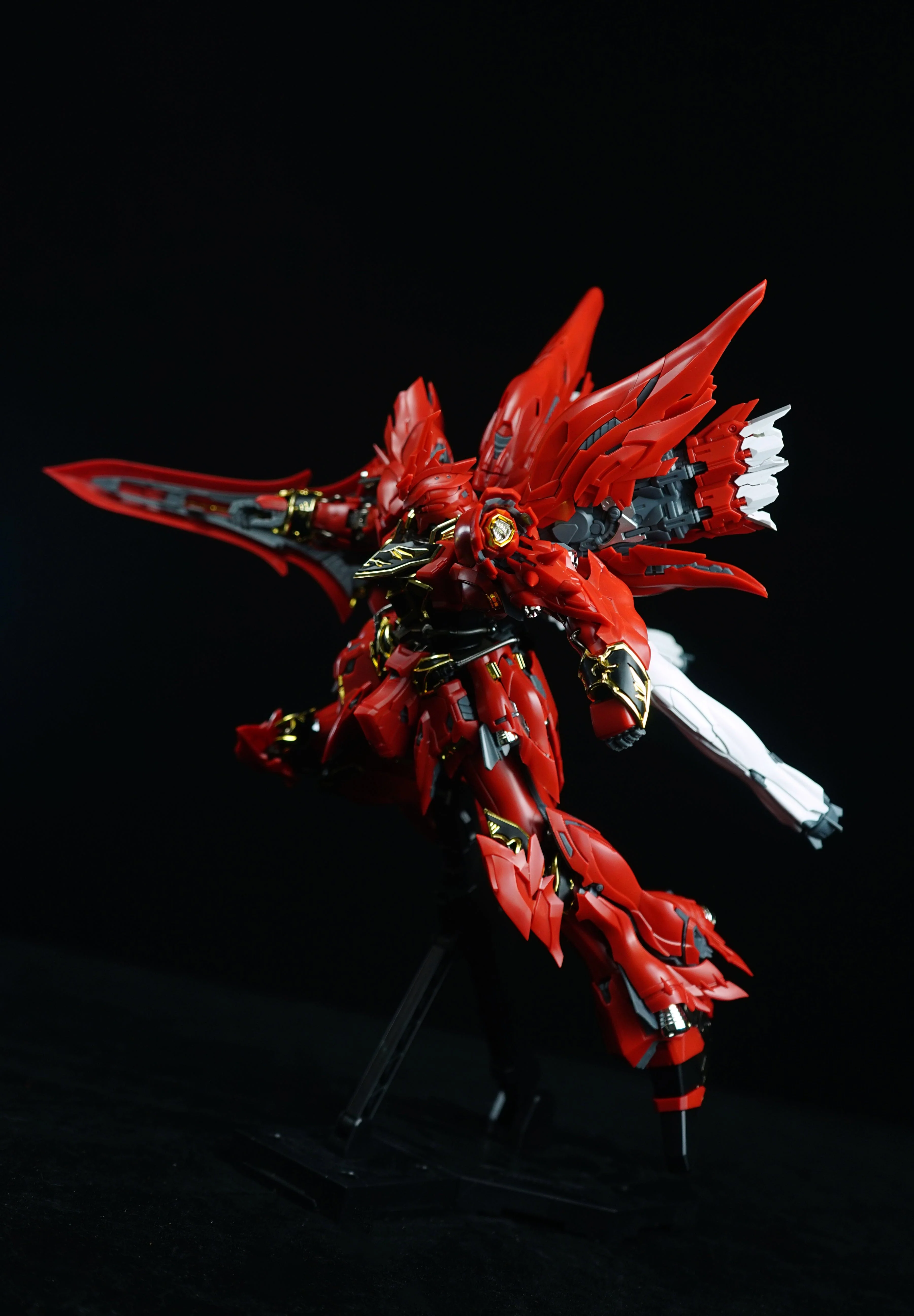 Tiechuang Model 1/100 Alloy Frame Model Kit for MSN-06S Gundam Sinanju - Image 9