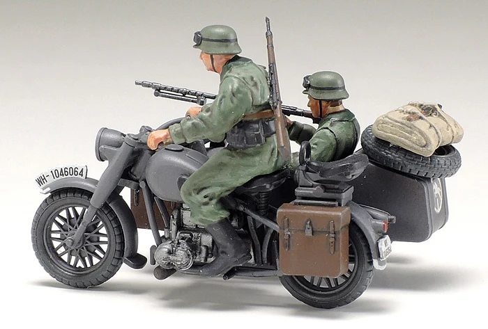 Tamiya 1/48 German Motorcycle/Sidecar - Image 2
