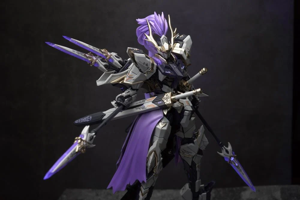Code-Z-07 Flame Kaede Model Kit - Image 3