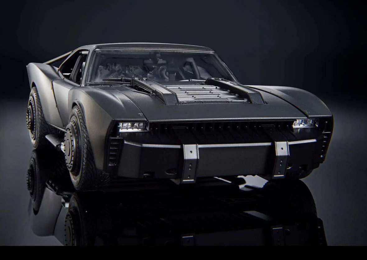 The Batman (2022) Batmobile 1/35 Scale Model Kit - Image 3
