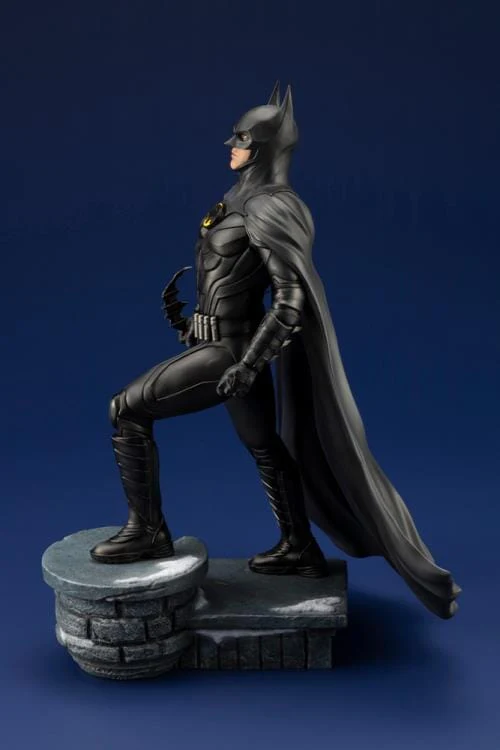 The Flash (2023) ArtFX Batman Statue - Image 4
