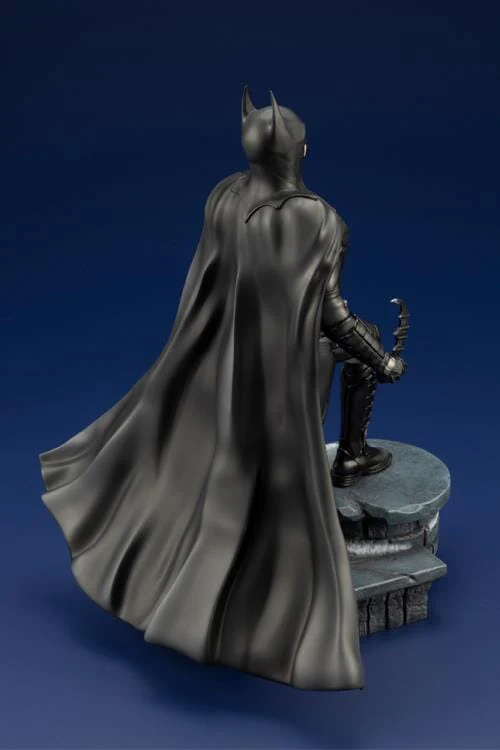 The Flash (2023) ArtFX Batman Statue - Image 7