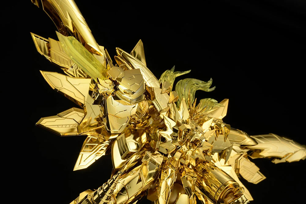 The King of Braves GaoGaiGar Final AmakuniTech Genesic GaoGaiGar (Golden God of Destruction Ver.) Model Kit - Image 4