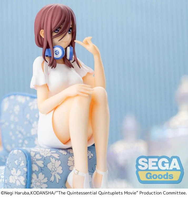 The Quintessential Quintuplets Miku Nakano Premium Perching Figure - Image 4