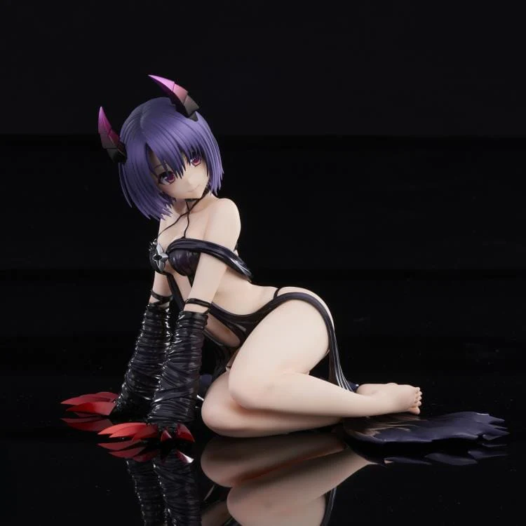 To Love-Ru Darkness Haruna Sairenji (Darkness Ver.) 1/6 Scale Limited Edition Figure - Image 3