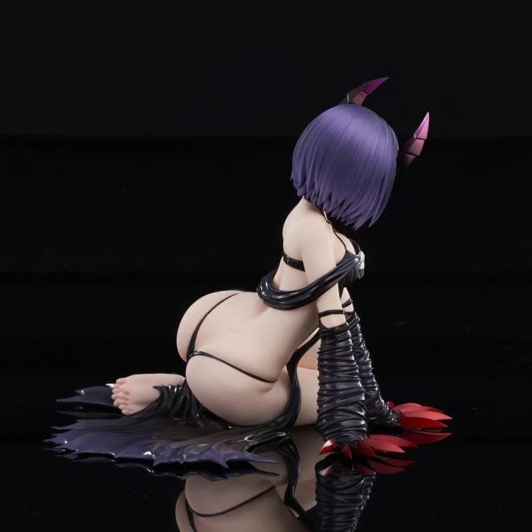 To Love-Ru Darkness Haruna Sairenji (Darkness Ver.) 1/6 Scale Limited Edition Figure - Image 6