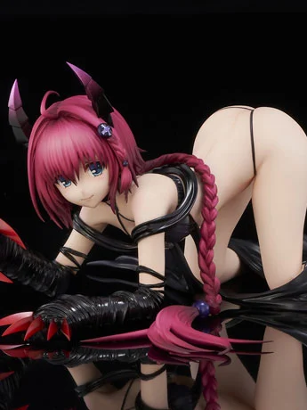 To Love-Ru Darkness Mea Kurosaki (Renewal Package Darkness Ver.) 1/6 Scale Figure - Image 2