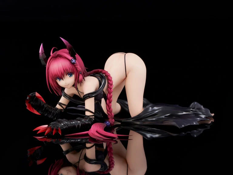 To Love-Ru Darkness Mea Kurosaki (Renewal Package Darkness Ver.) 1/6 Scale Figure - Image 3