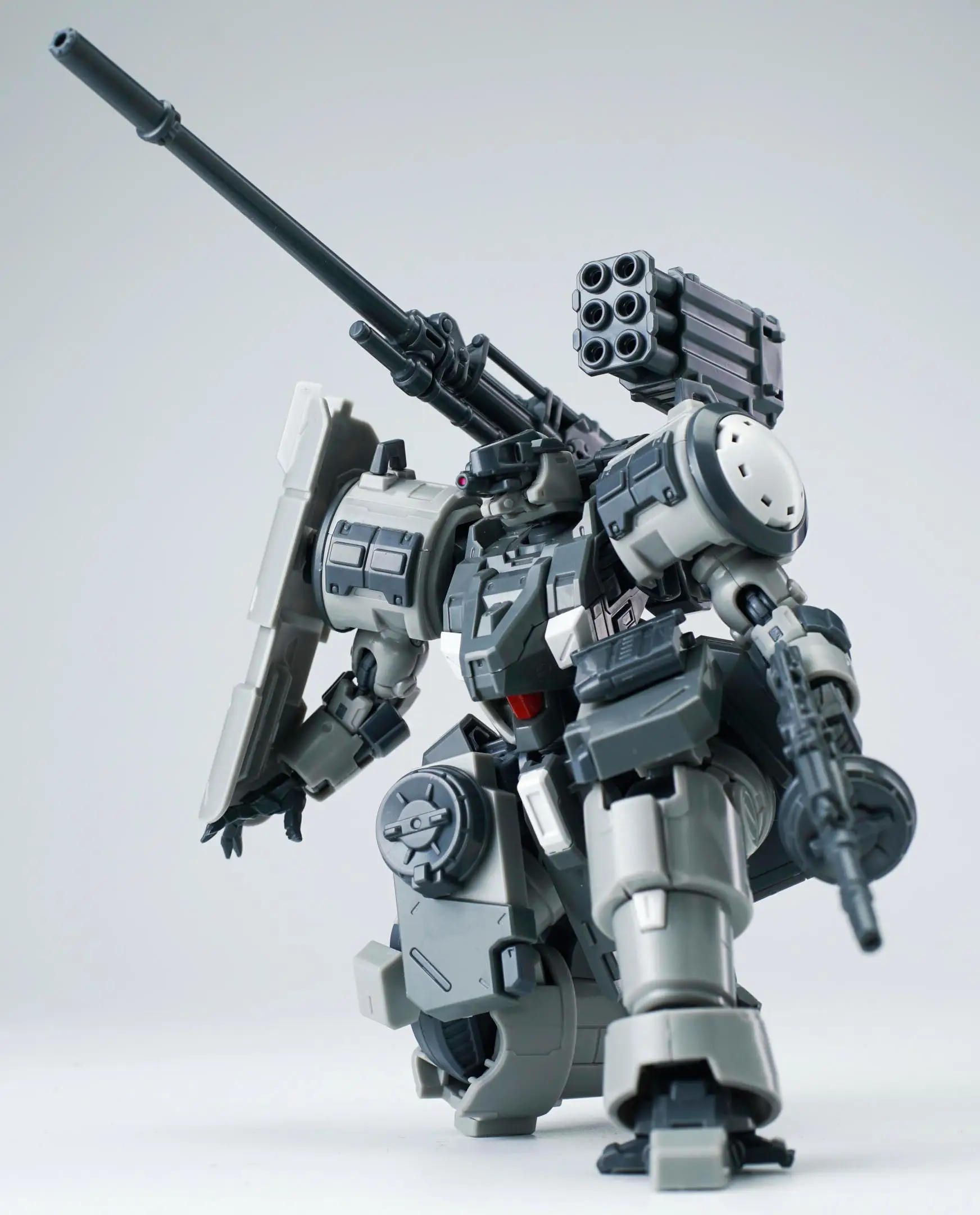 Ultra Action Trooper Artillery Type Zarov (Gray) 1/144 Scale Model Kit - Image 6