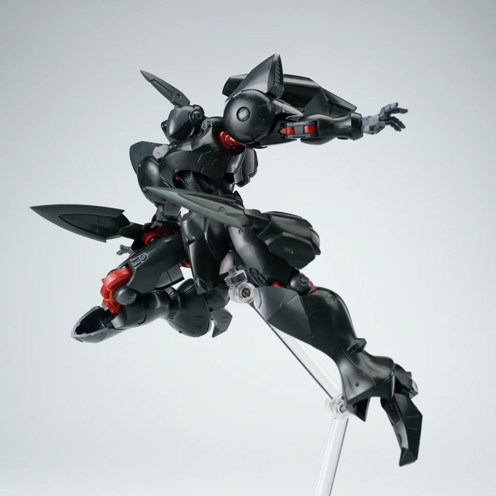 Ultra Action Trooper Series Actaeon (Royal Black Ver.) 1/144 Scale Model Kit - Image 8