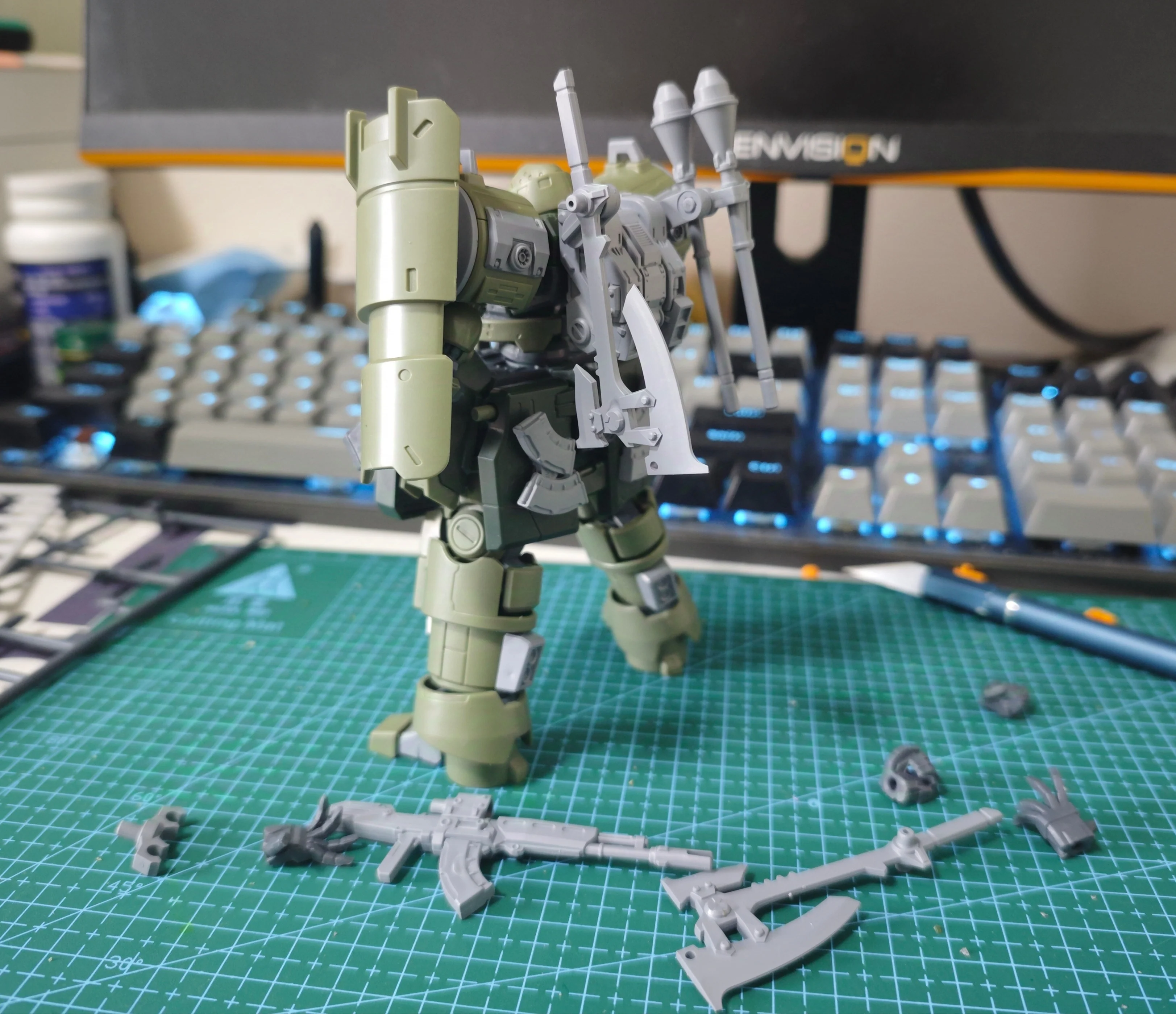 Ultra Action Trooper Series ZA-08 Zarov M1 (Jungle Green Ver.) 1/144 Model Kit - Image 2