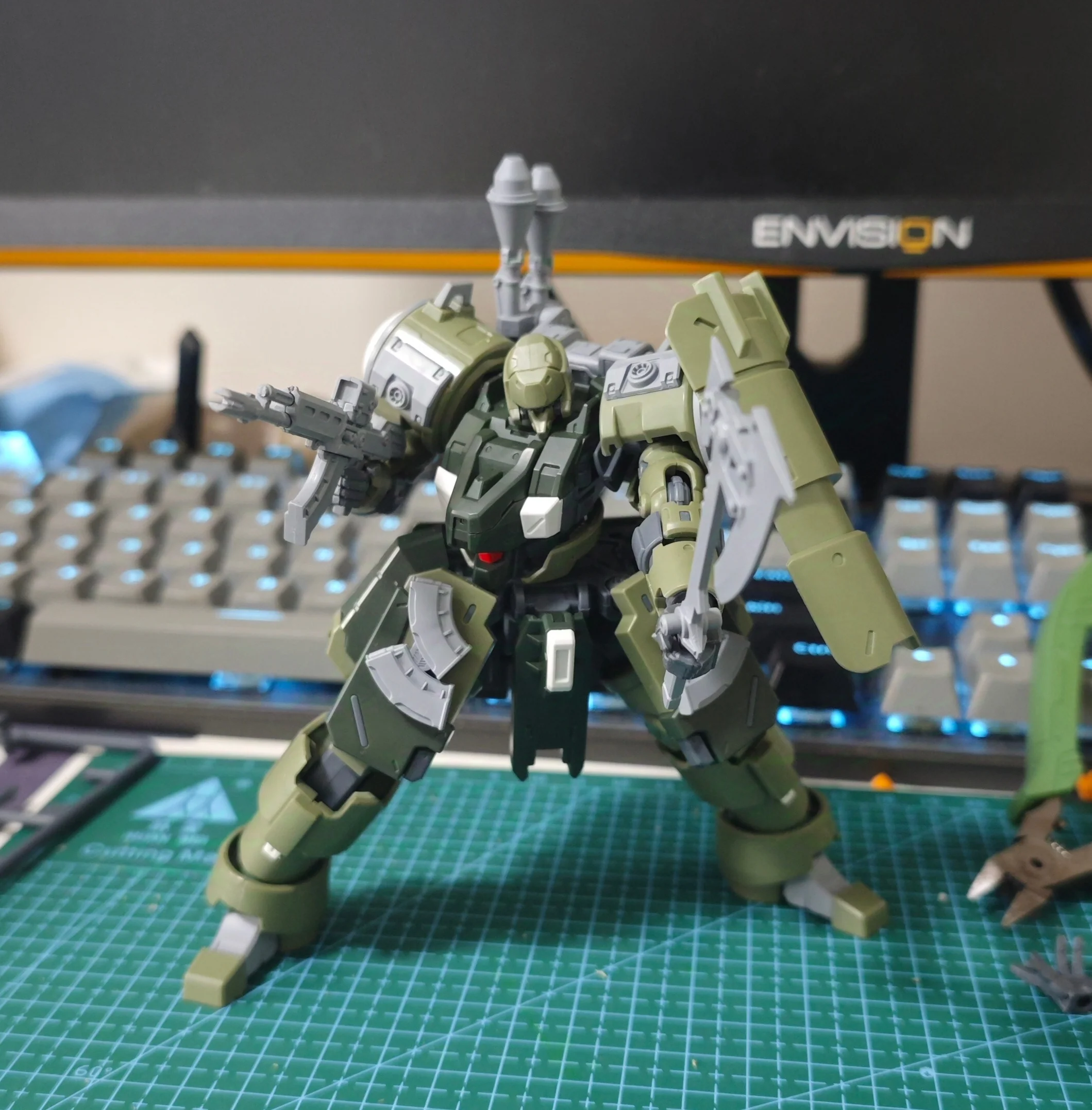 Ultra Action Trooper Series ZA-08 Zarov M1 (Jungle Green Ver.) 1/144 Model Kit - Image 5