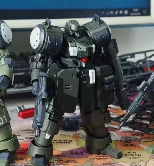 Ultra Action Trooper Series ZA-08 Zarov (Metallic Dark Green Ver.) 1/144 Model Kit - Image 2