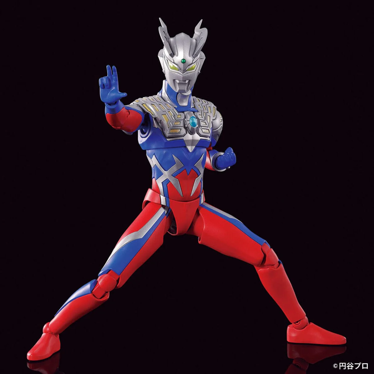Ultraman Figure-rise Standard Ultraman Zero Model Kit - Image 4