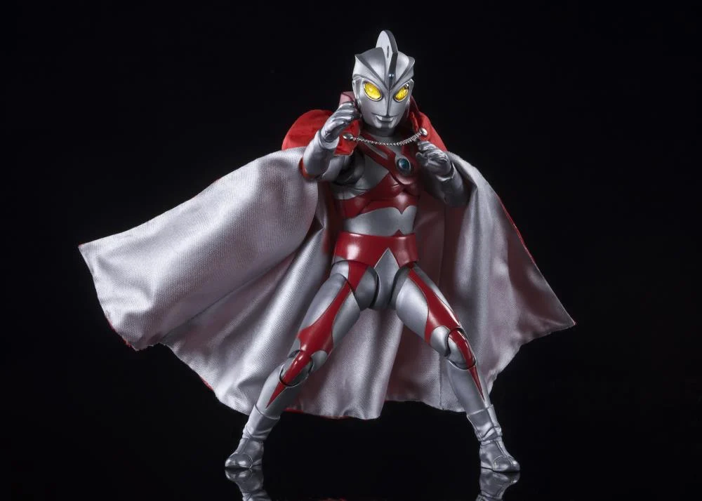 Ultraman S.H.Figuarts Brothers' Mantle - Image 5