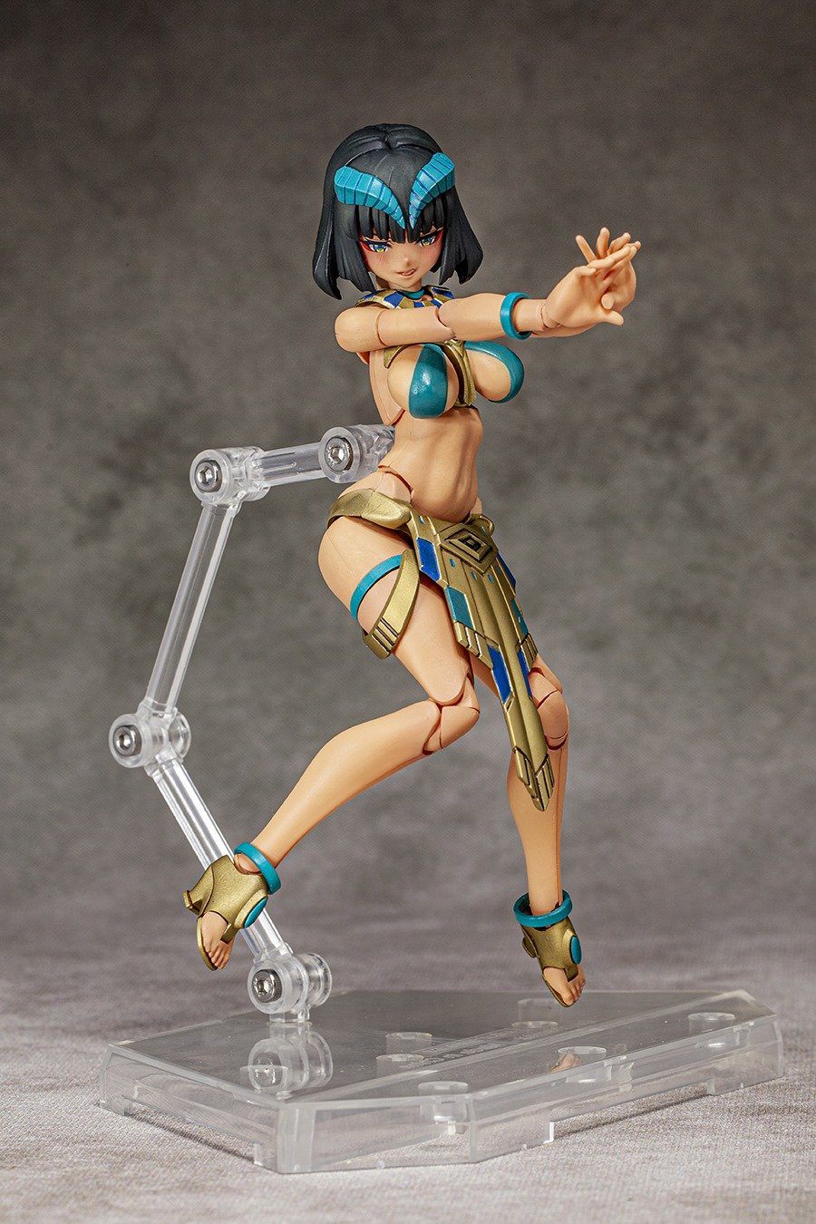 Dark Advent Undeaddress Isis (Standard Ver.) Model Kit - Image 12