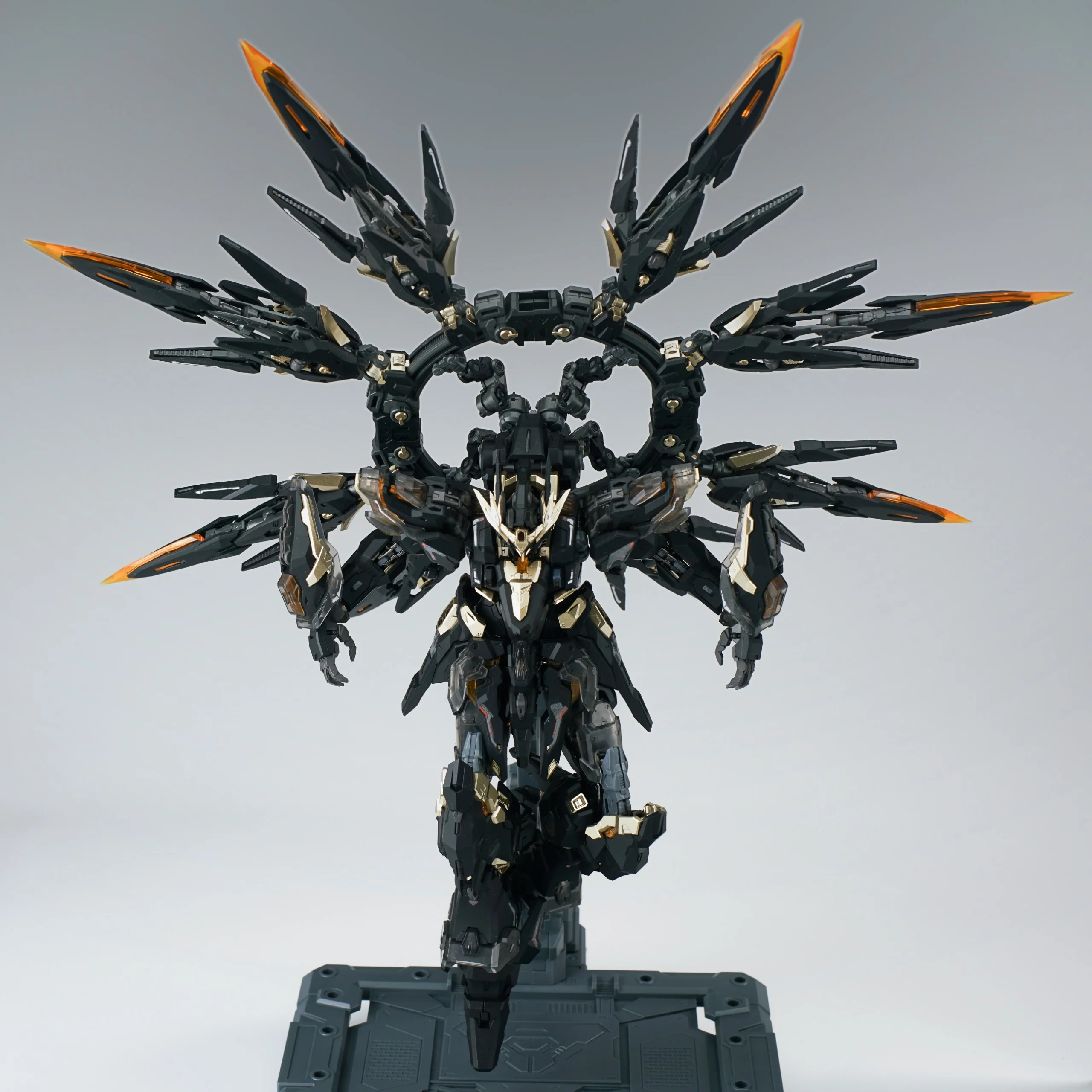 Vientiane Fusion Apocalypse (Black) 1/100 Scale Model Kit - Image 12