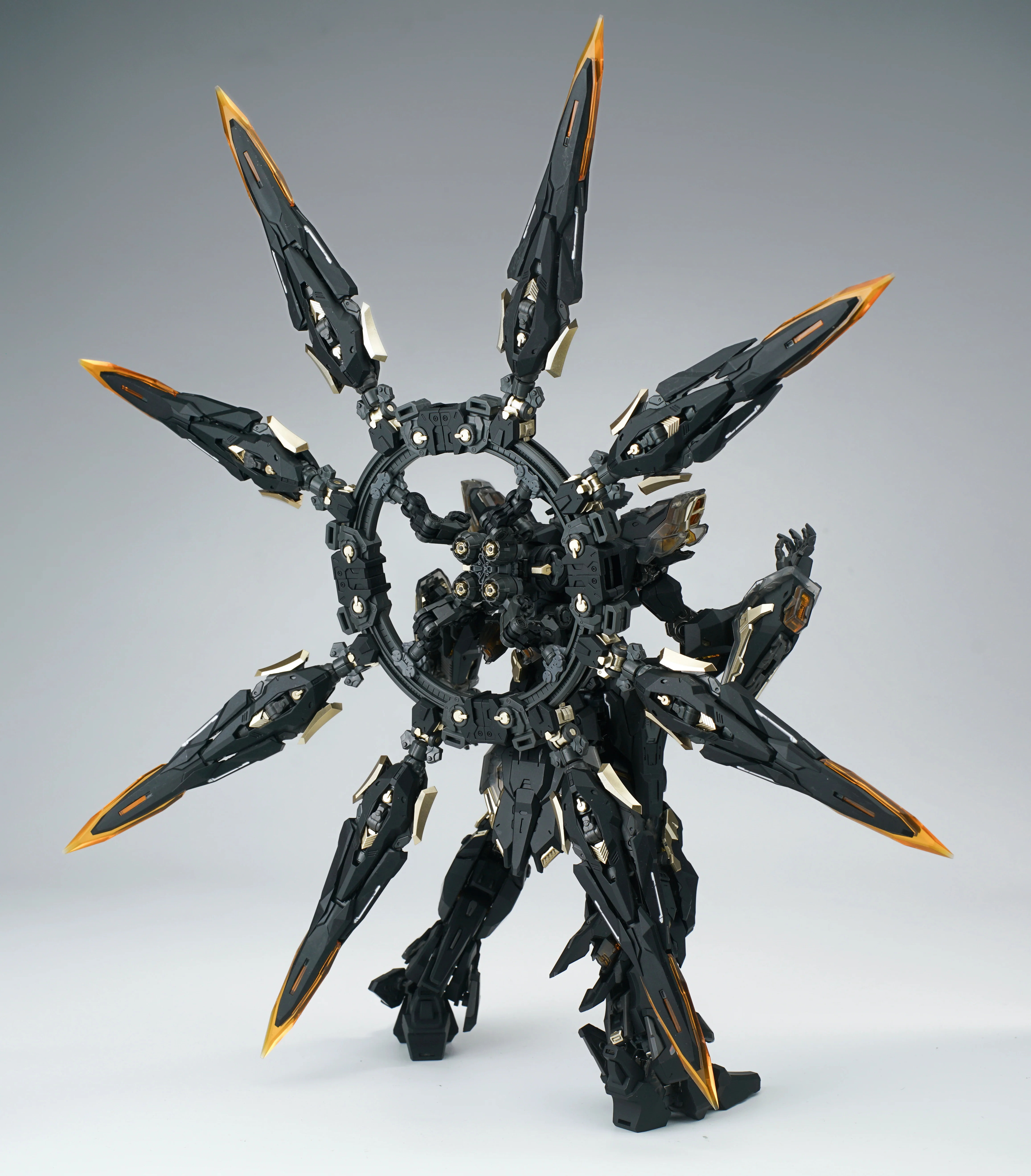 Vientiane Fusion Apocalypse (Black) 1/100 Scale Model Kit - Image 2