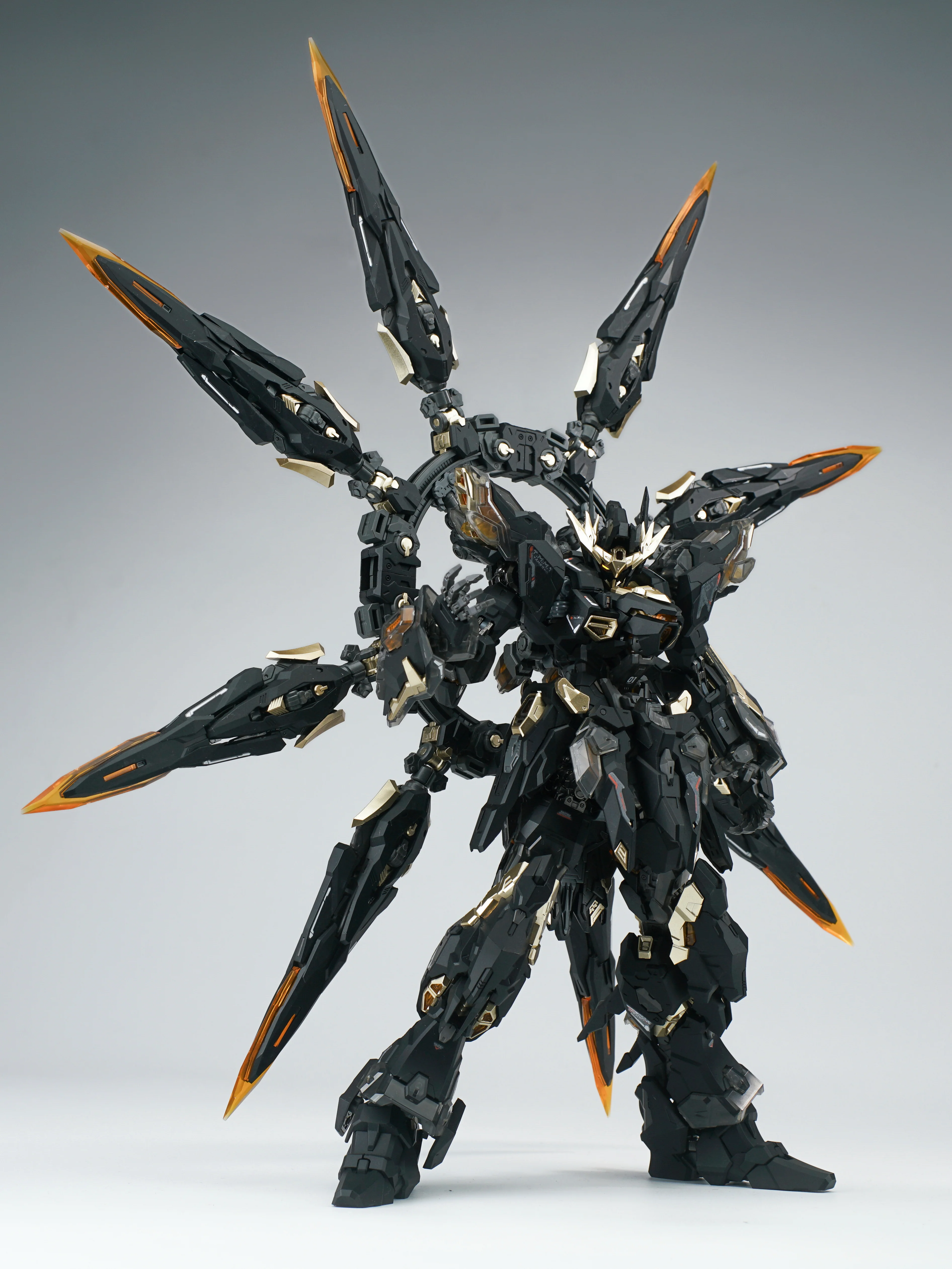 Vientiane Fusion Apocalypse (Black) 1/100 Scale Model Kit - Image 3